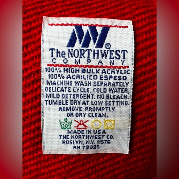 Vintage Red Acrylic Throw Blanket with Fringe by The Northwest Co 46"×62" nWOT - Picture 8 of 8